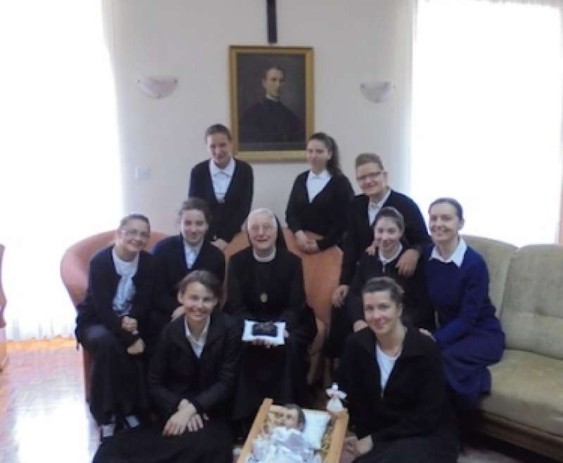 Kandidatice i postulantice Družbe sestra Služavki Maloga Isusa posjetile sestre u generalnoj kući