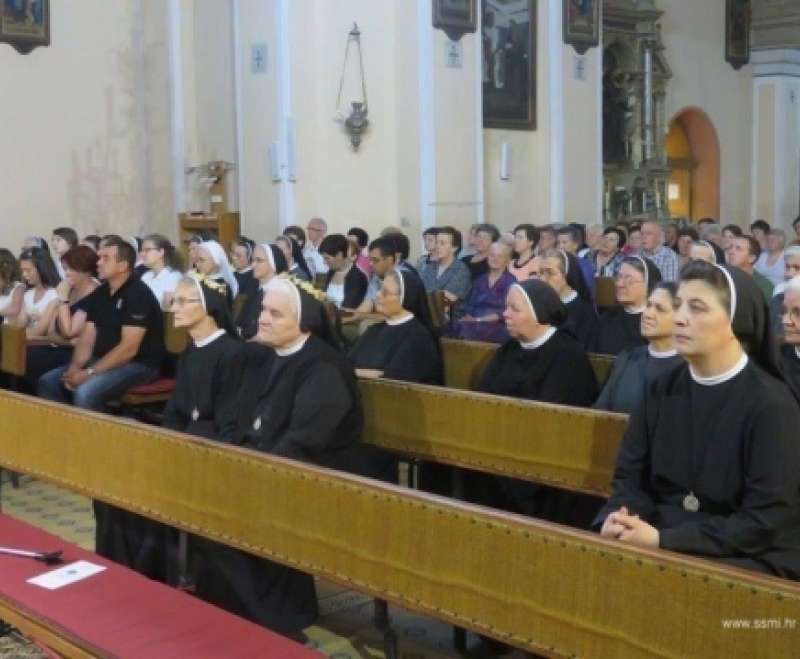 Duhovne vježbe i slavlje redovničkih zavjeta sestara Služavki Maloga Isusa Provincije BZBDM